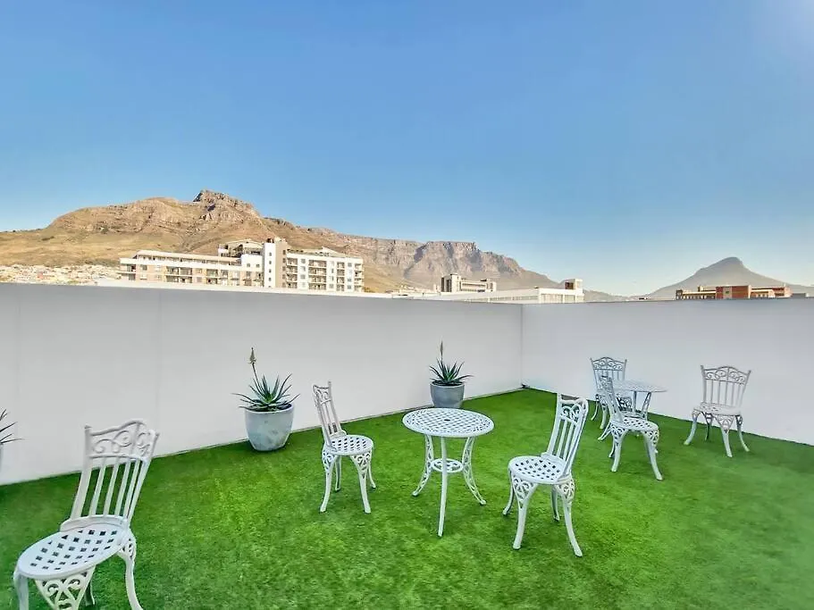 Stylish, Brand New, Central Home In Eclectic Area Cape Town